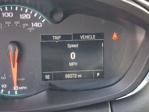 Used 2018 Chevrolet Trax LS FWD image 22