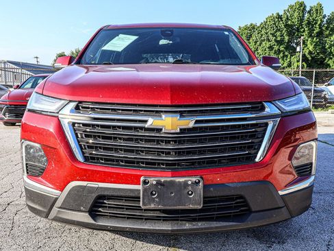 Used 2023 Chevrolet Traverse LT w/ LPO, Floor Liner Package AWD/4WD image 2
