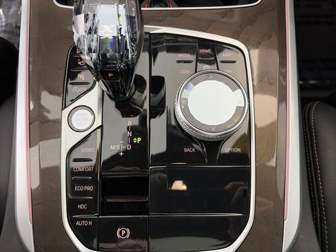 Used 2022 BMW X5 M50i w/ Executive Package image 32