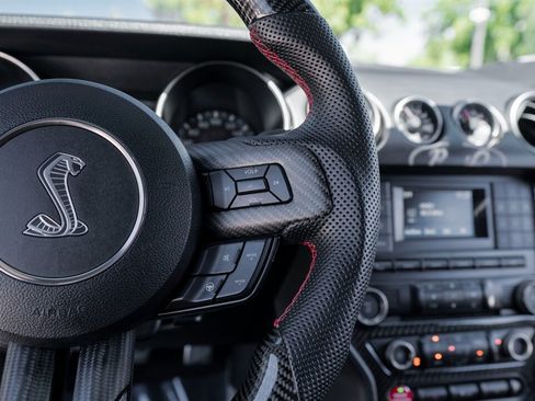 Used 2016 Ford Mustang Shelby GT350 RWD image 21