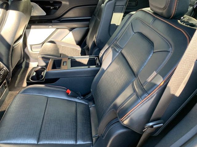 Certified 2025 Lincoln Aviator Black Label AWD/4WD image 18