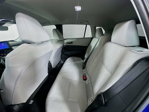 Used 2025 Toyota Corolla Cross LE FWD image 23