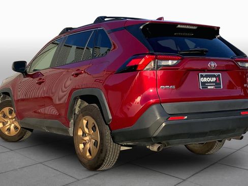 Used 2019 Toyota RAV4 LE FWD image 11