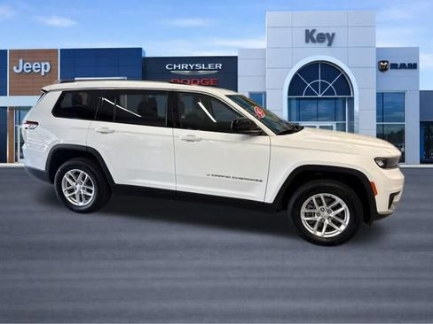 Used 2023 Jeep Grand Cherokee L Laredo w/ Trailer Tow Group (B) AWD/4WD image 10