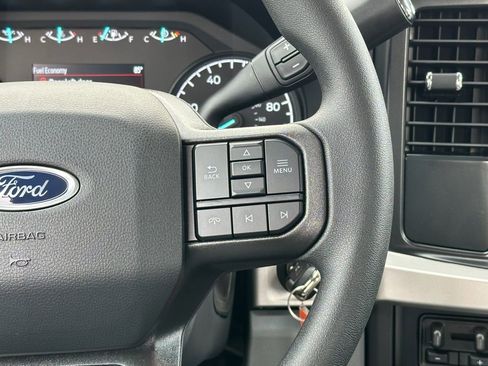New 2026 Ford F250 XL w/ XL Chrome Package image 10