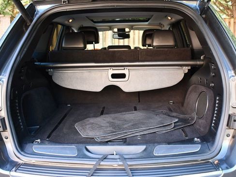 Used 2012 Jeep Grand Cherokee Overland image 6