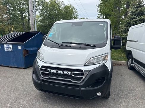 Used 2025 RAM ProMaster 2500 w/ U-Haul Equipment Group FWD image 4