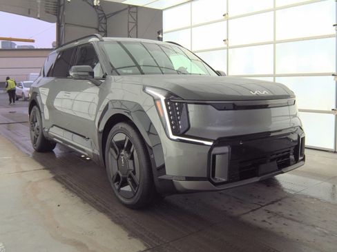 Used 2024 Kia EV9 GT-Line image 1