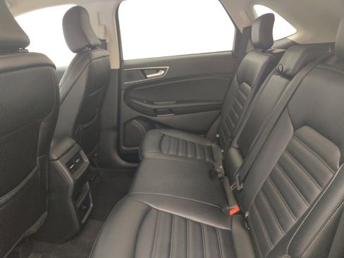 Used 2024 Ford Edge SEL image 18