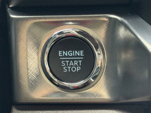 New 2026 Ford F250 King Ranch w/ Chrome Package image 60