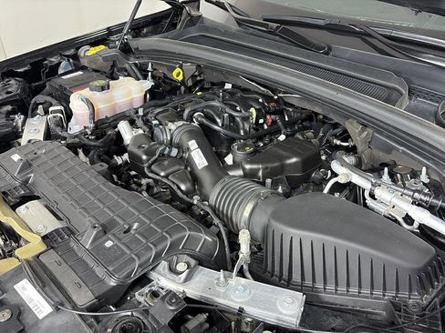 Used 2023 Jeep Grand Cherokee Limited w/ Luxury Tech Group II image 12