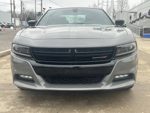 Used 2023 Dodge Charger SXT w/ Blacktop Package image 3