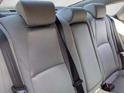 Used 2019 Honda Accord EX image 19