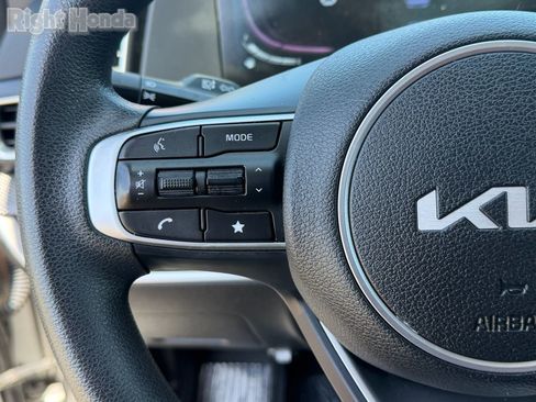 Used 2024 Kia Sportage LX AWD/4WD image 34