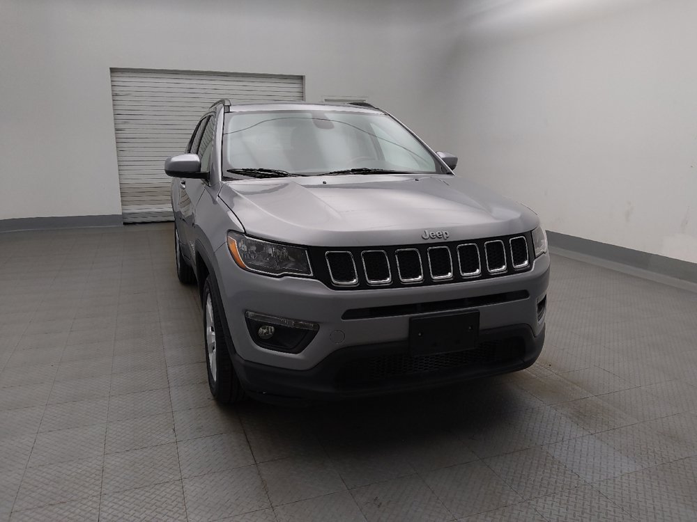 Used 2020 Jeep Compass Latitude w/ Cold Weather Group AWD/4WD image 14
