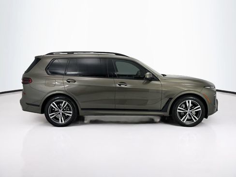 Used 2026 BMW X7 xDrive40i w/ M Sport Package AWD/4WD image 4