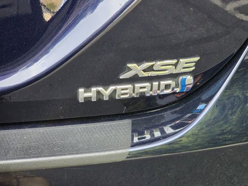 Used 2021 Toyota Camry XSE w/ Navigation Upgrade Package image 13