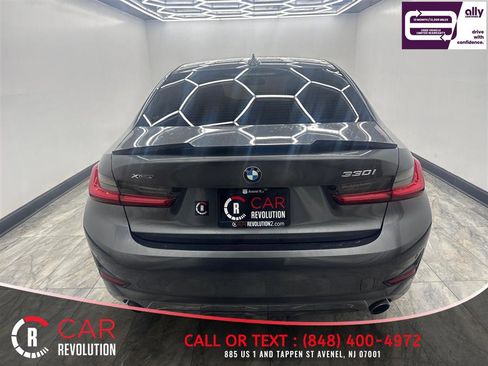 Used 2020 BMW 330i xDrive Sedan w/ Driving Assistance Package image 5