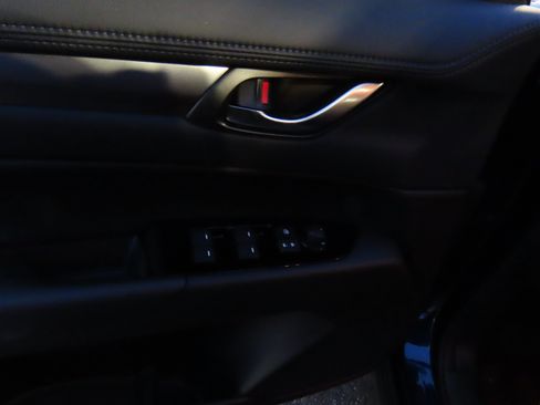 New 2025 MAZDA CX-5 AWD 2.5 S w/ Select Package image 23