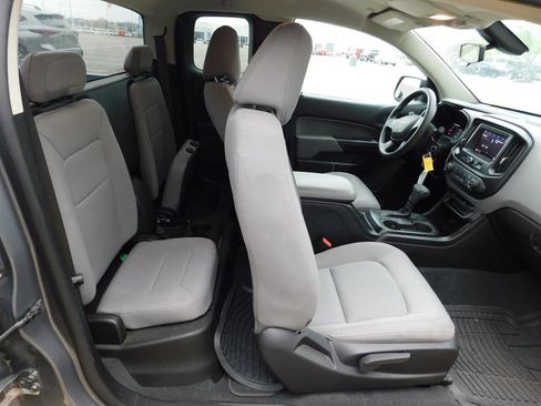 Used 2021 Chevrolet Colorado W/T image 5