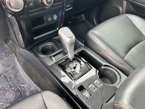 Used 2022 Toyota 4Runner TRD Off-Road Premium w/ Moonroof Package image 18