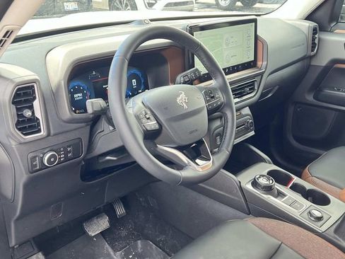 Certified 2025 Ford Bronco Sport Outer Banks w/ Outer Banks Tech Package+ image 9