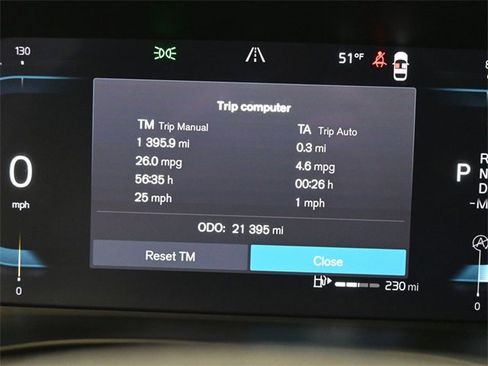 Used 2023 Volvo XC40 B5 Plus w/ Driver Assist Package image 27