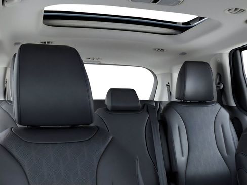 New 2026 Kia Carnival SX image 27