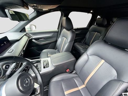 Certified 2025 MAZDA CX-90 3.3 Turbo w/ Premium Plus Pkg image 24