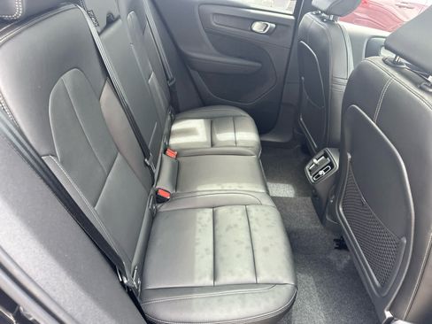 Used 2026 Volvo XC40 B5 Core w/ Protection Package Premier AWD/4WD image 39