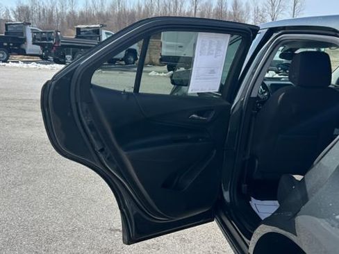 Used 2020 Chevrolet Equinox LT w/ Driver Convenience Package image 30