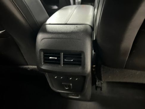 Used 2021 Chevrolet Equinox Premier AWD/4WD image 14