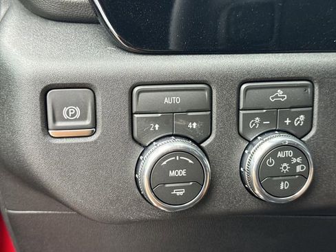 New 2026 GMC Sierra 1500 Elevation AWD/4WD image 16