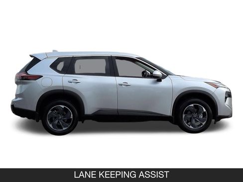Certified 2025 Nissan Rogue SV image 7