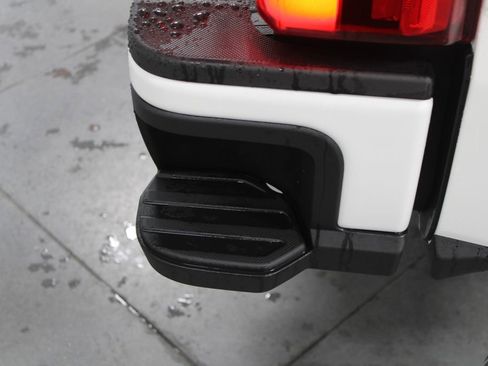 New 2026 Ford F250 Platinum AWD/4WD image 18
