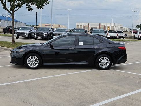Used 2026 Toyota Camry LE w/ Convenience Package FWD image 9