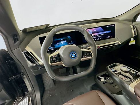 Used 2025 BMW iX xDrive50 image 13