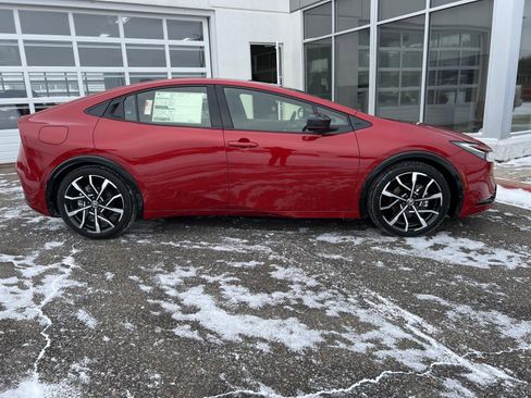 Used 2024 Toyota Prius Prime image 13