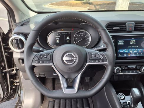 New 2025 Nissan Versa SR w/ Trunk Package image 12