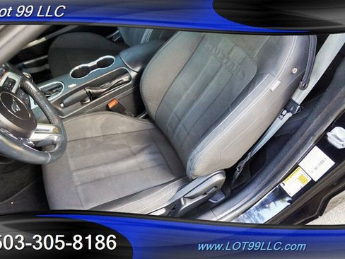 Used 2018 Ford Mustang Coupe RWD image 2