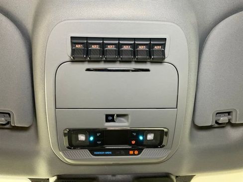 New 2025 Ford F250 Lariat w/ Chrome Package image 20