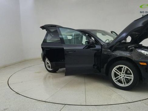 Used 2018 Porsche Macan AWD/4WD image 69