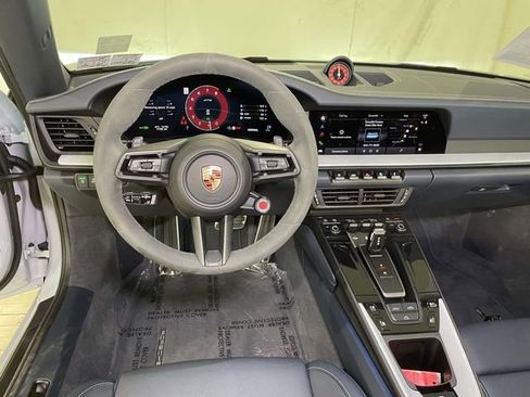 Certified 2025 Porsche 911 Carrera 4 GTS AWD/4WD image 22