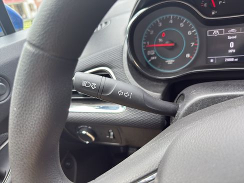 Used 2018 Chevrolet Cruze LT FWD image 27