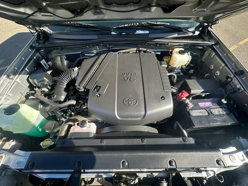 Used 2015 Toyota Tacoma 4x4 Double Cab w/ TRD Off-Road Package image 23