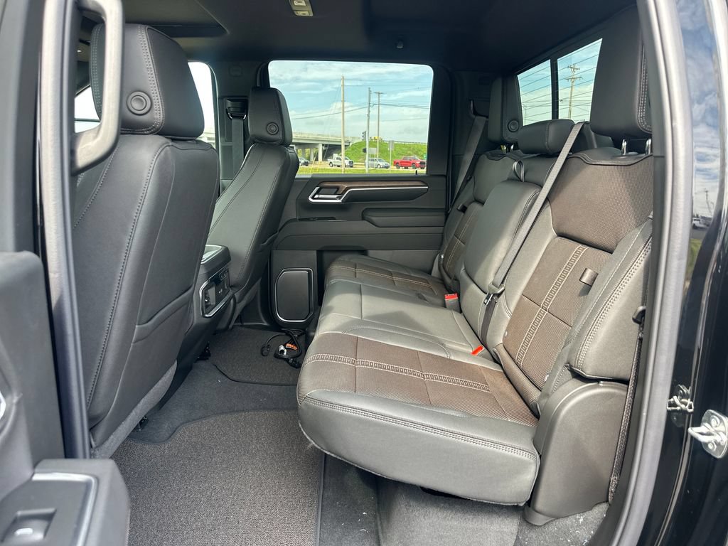 New 2026 Chevrolet Silverado 2500 High Country w/ High Country Premium Package AWD/4WD image 19