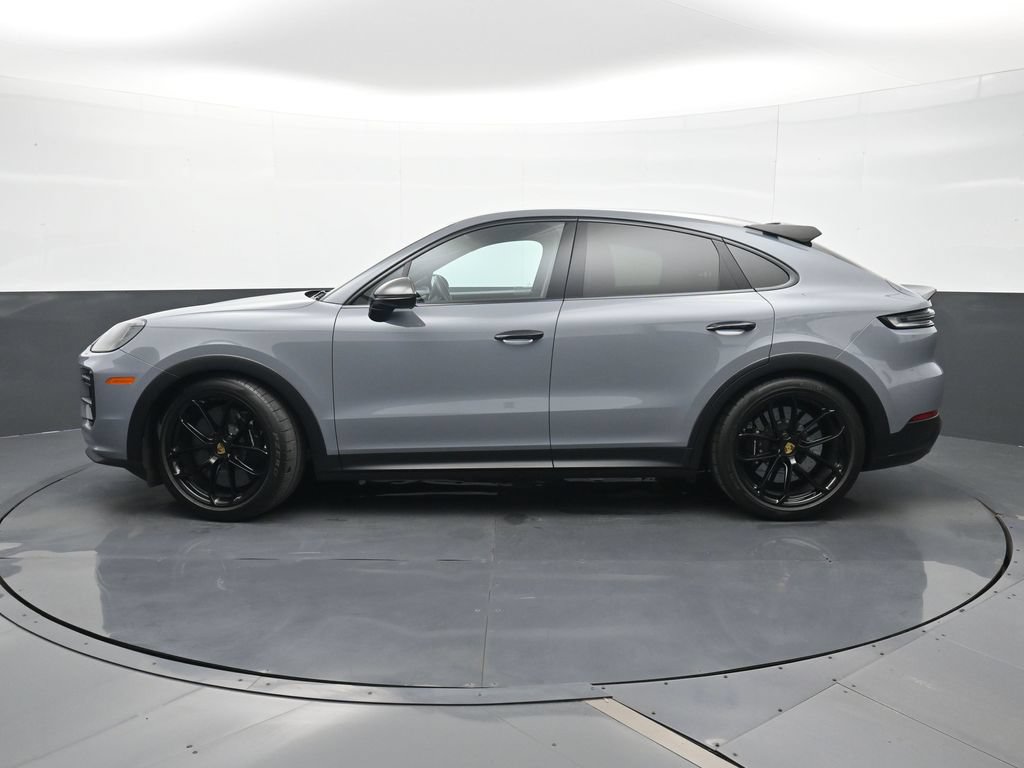 Certified 2024 Porsche Cayenne Turbo GT AWD/4WD image 2