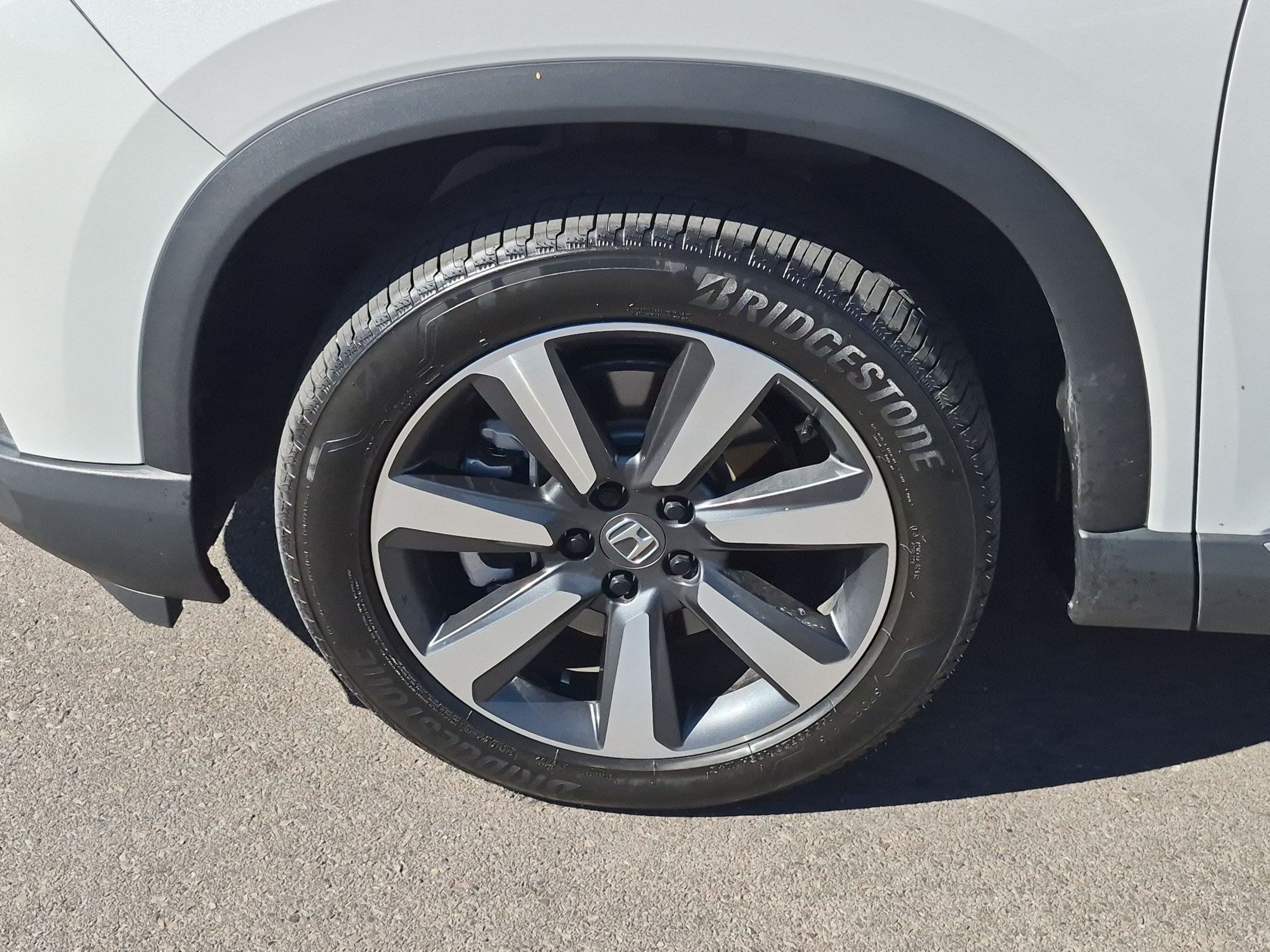 Certified 2025 Honda Pilot Touring image 13