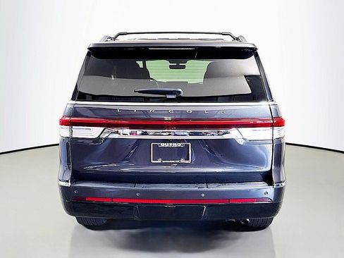 Used 2024 Lincoln Navigator Reserve AWD/4WD image 6