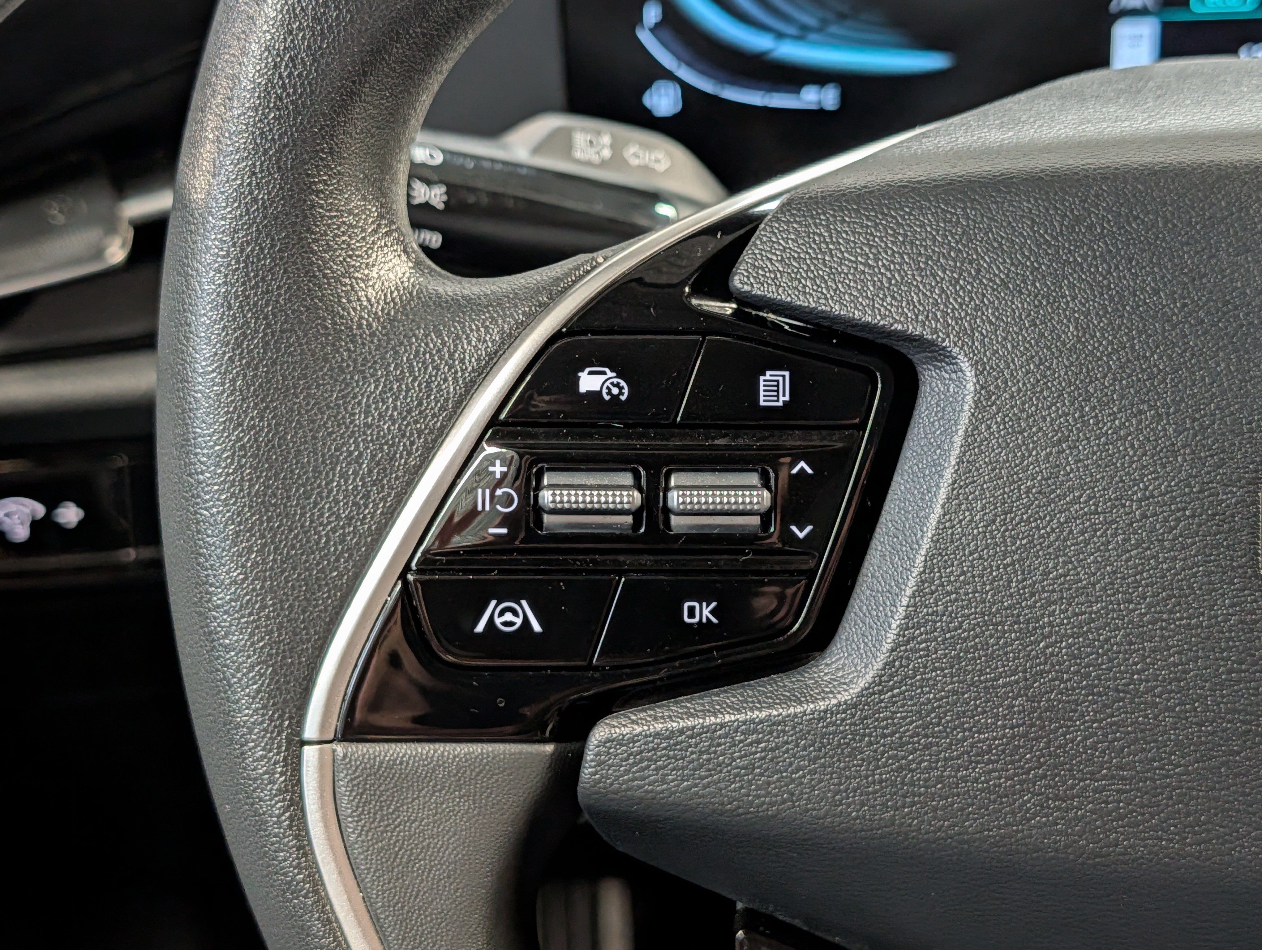 Certified 2026 Kia Niro LX FWD image 30